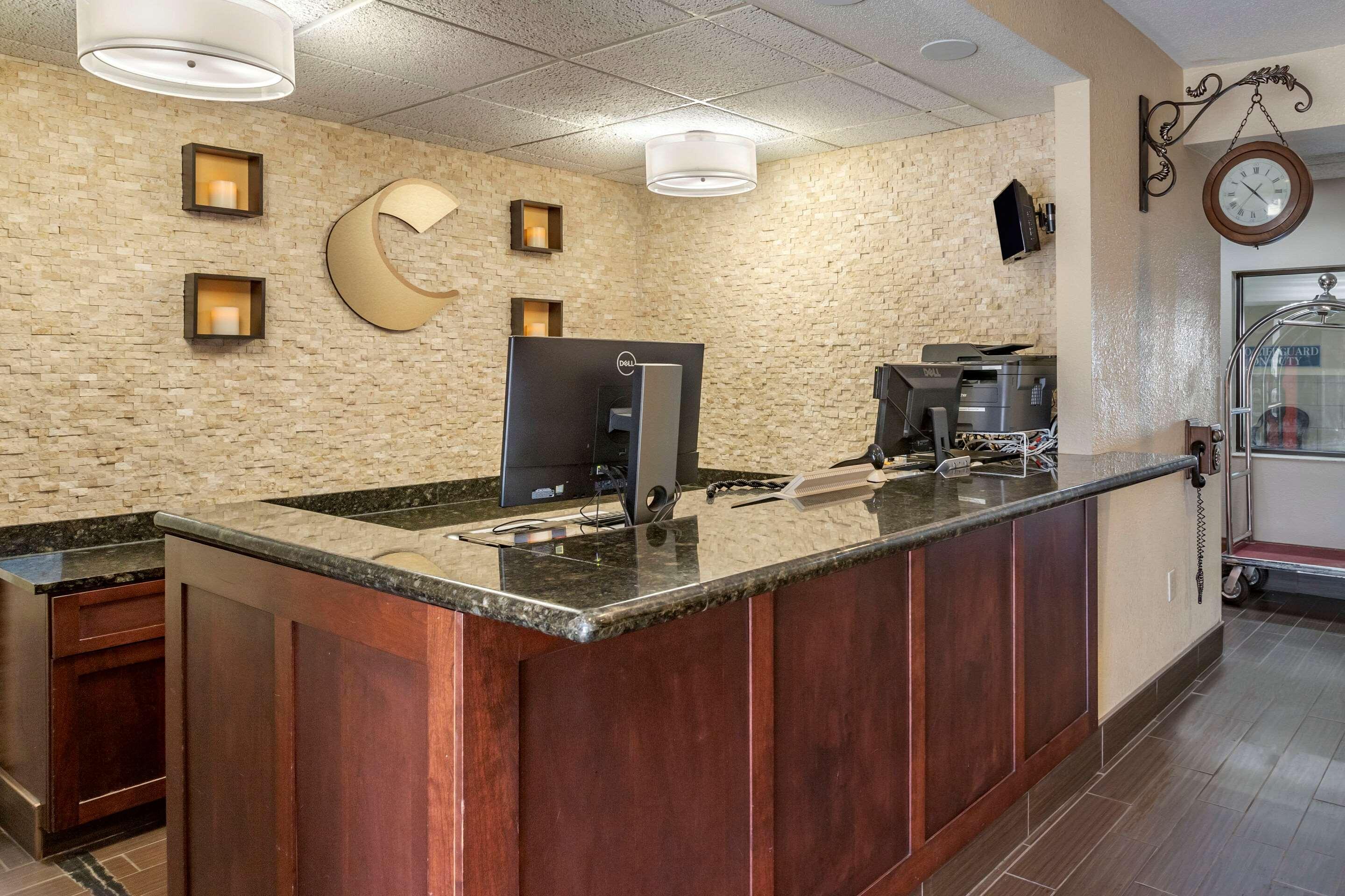Comfort Inn & Suites Paw Paw Экстерьер фото