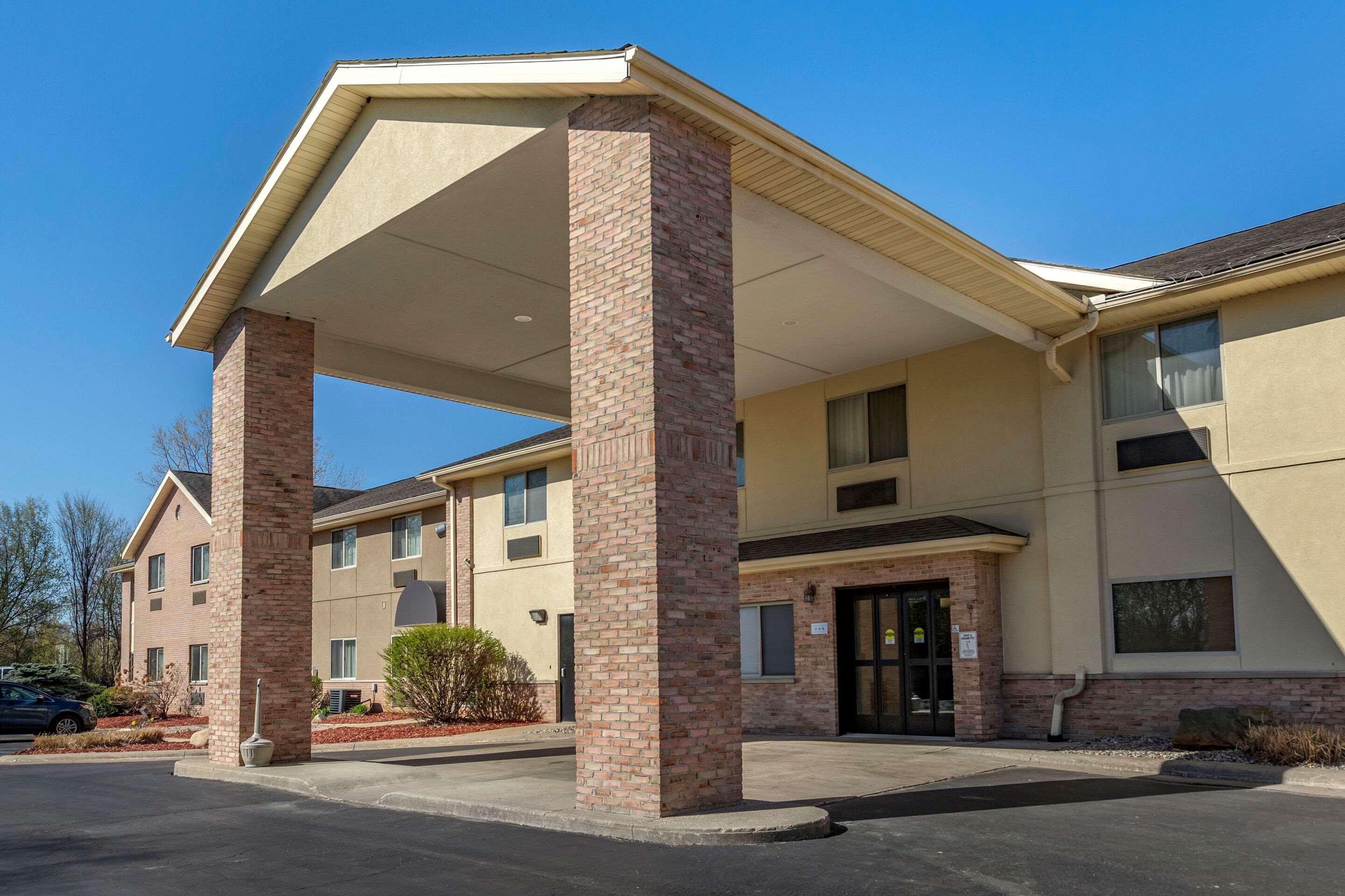 Comfort Inn & Suites Paw Paw Экстерьер фото